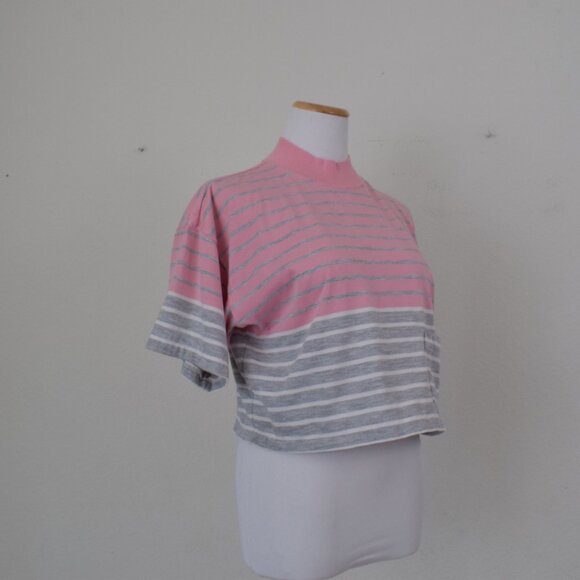 Vintage 90s Pink/Gray Mockneck Crop Tee by Nike - Picture 3 of 11